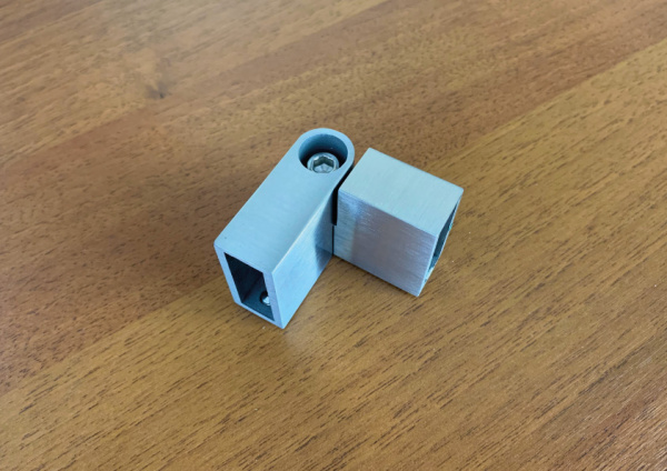 Соединитель труба-труба 30х10, регулируемый угол, нерж. сталь, матовый.РАСПРОДАЖА -70%