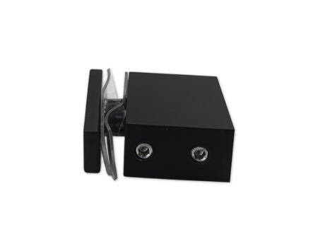 Соединитель трек-стекло 30х10, нерж. сталь, черный